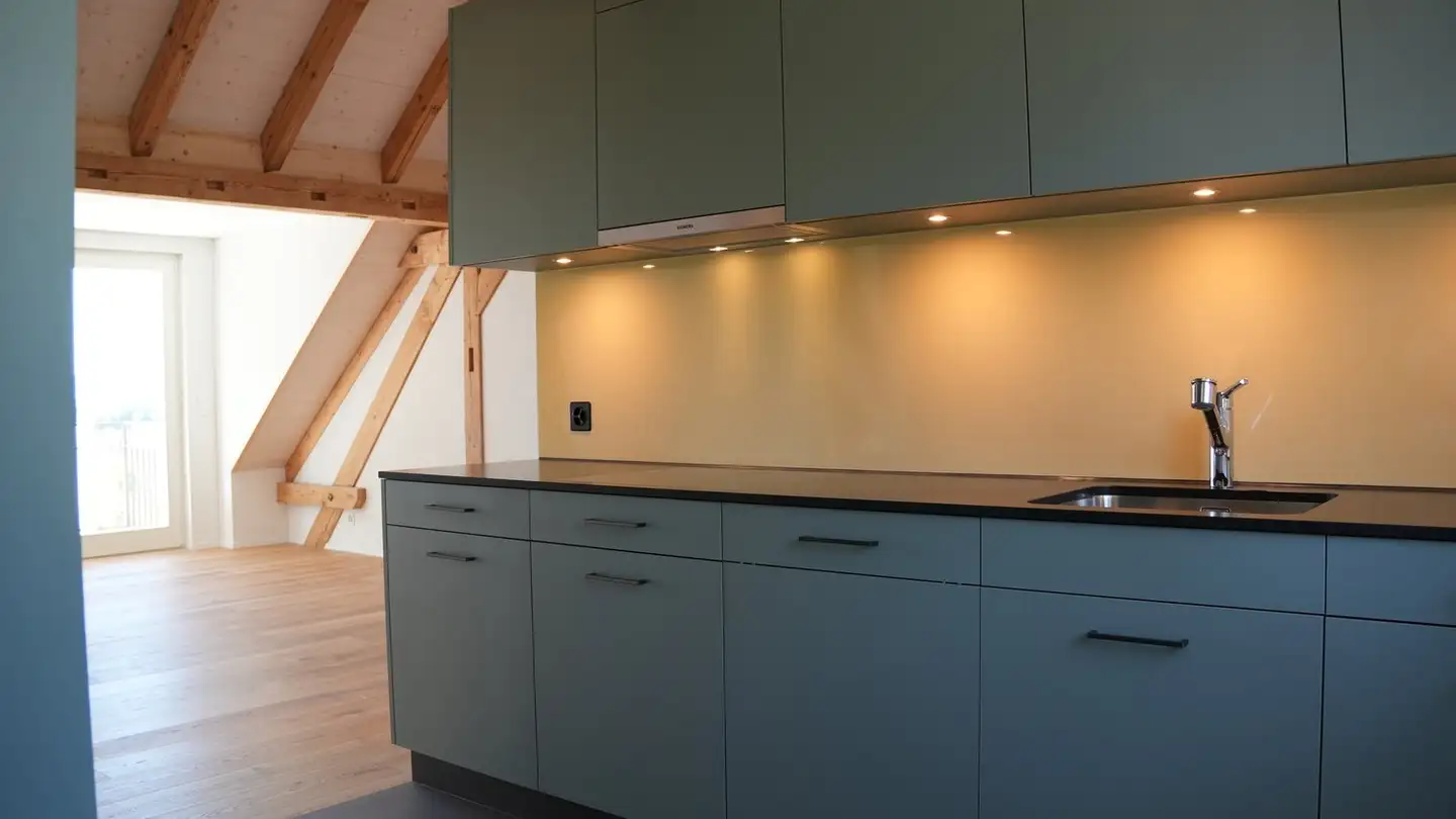 Dachgeschosswohnung mieten - Tollhammerstrasse 11, 8330 Pfäffikon ZH - Foto 3