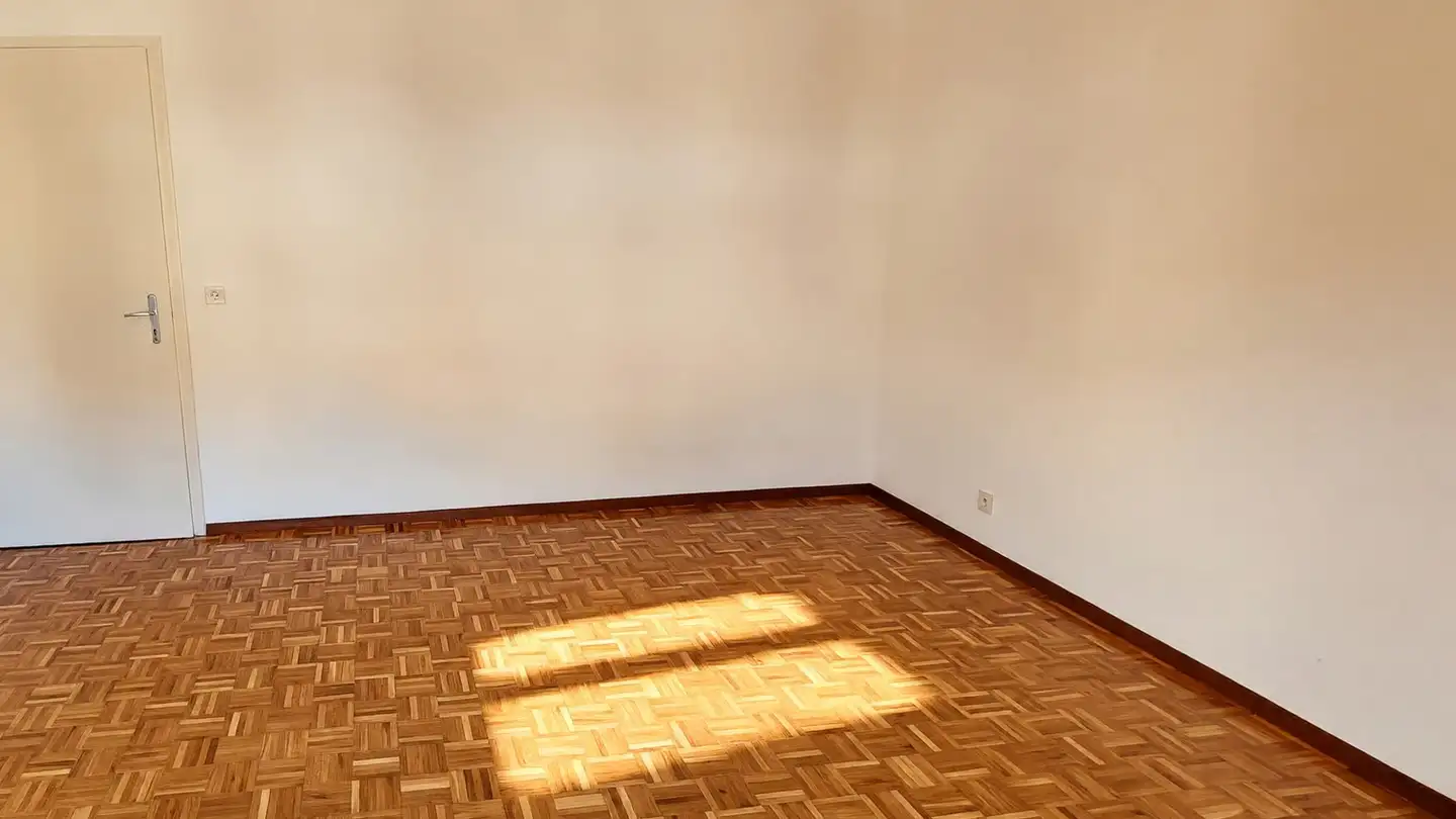 Apartment for rent - 6949 Comano - Photo 4