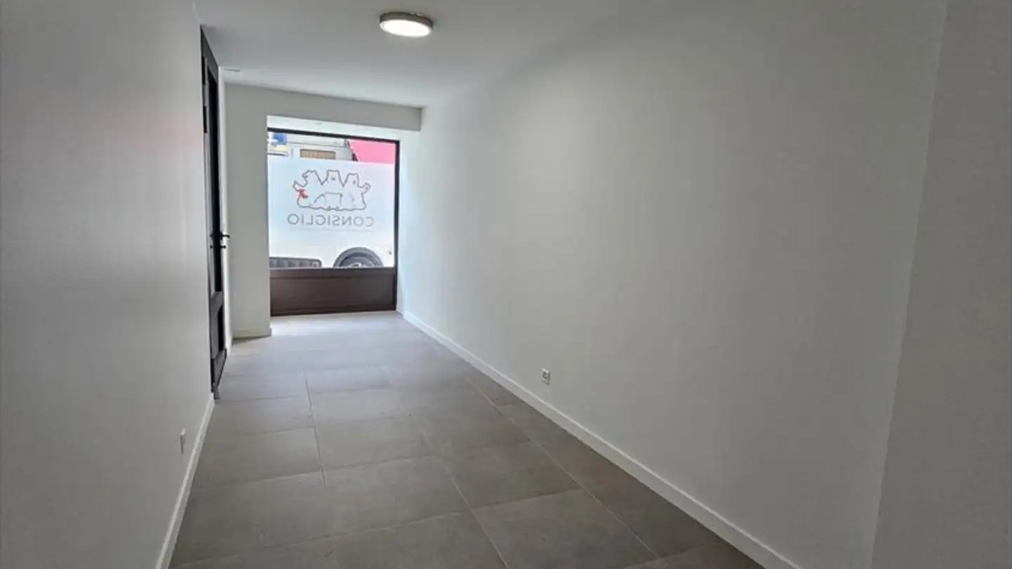 Commercial à louer - 1180 Rolle - Photo 2