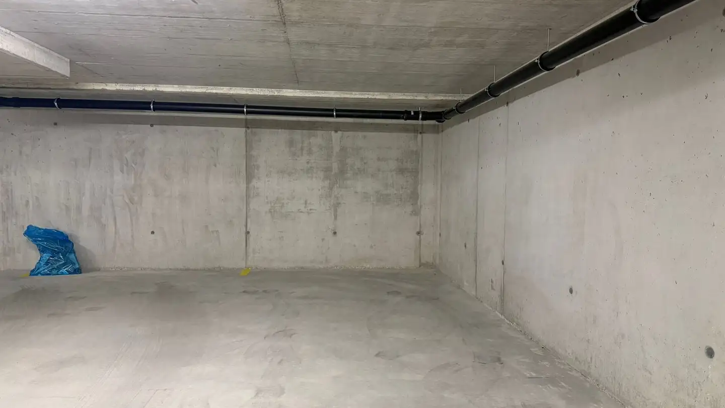 Underground parking space for rent - Hauptstrasse 74, 4528 Zuchwil