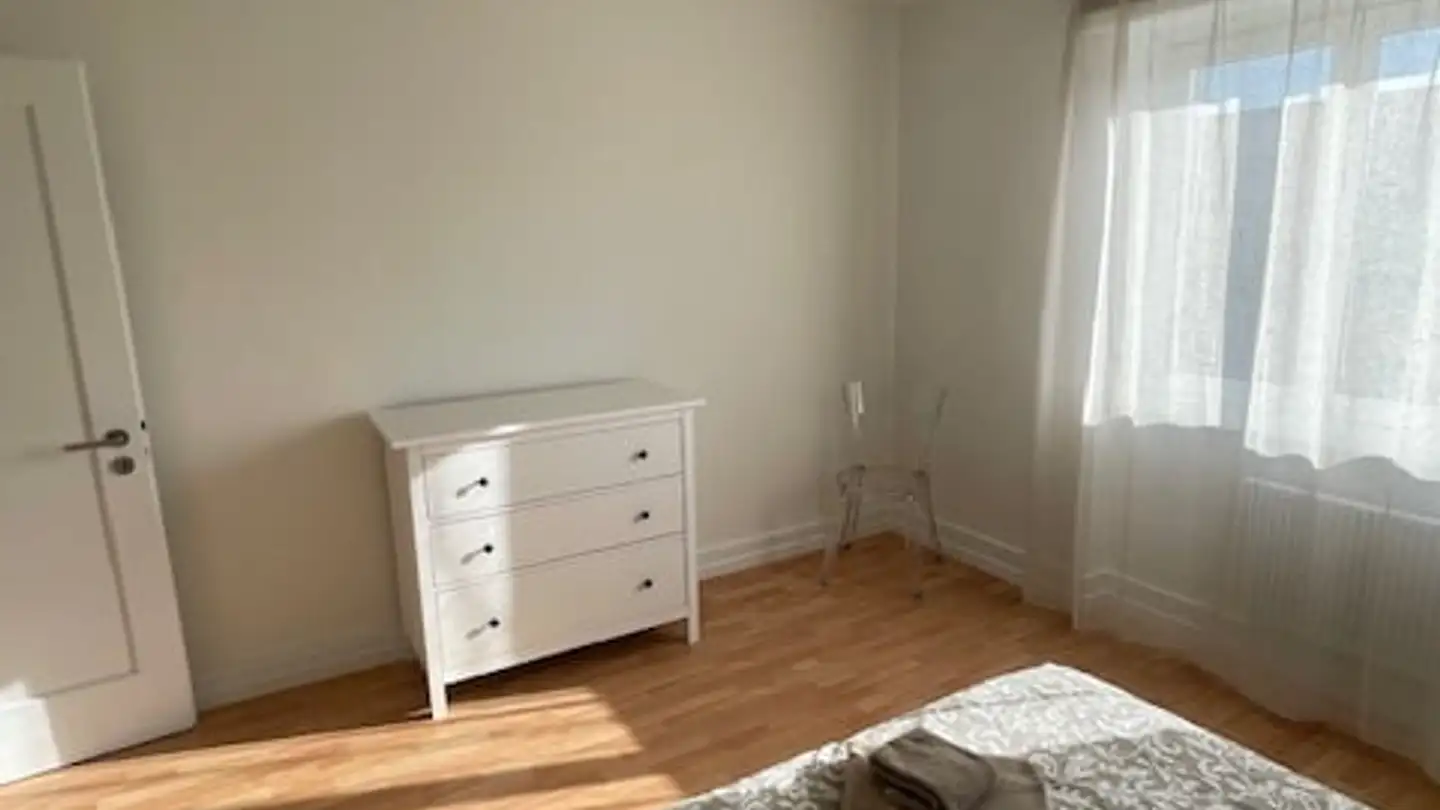 Furnished apartment for rent - Avenue Charles-Naine 14, 2300 La Chaux-de-Fonds - Photo 4