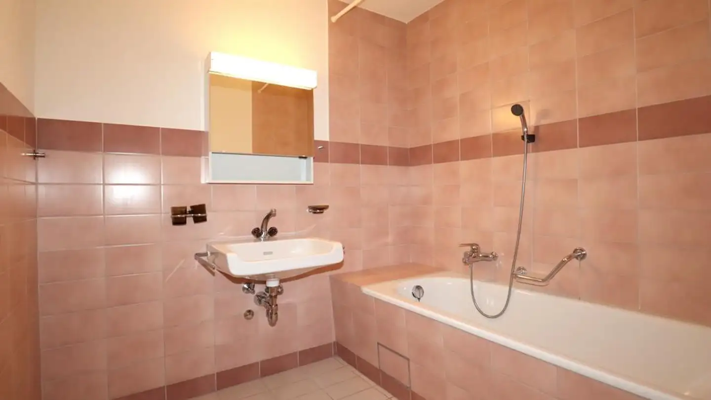 Apartment for rent - Hauptstrasse 35, 4242 Laufen - Photo 4