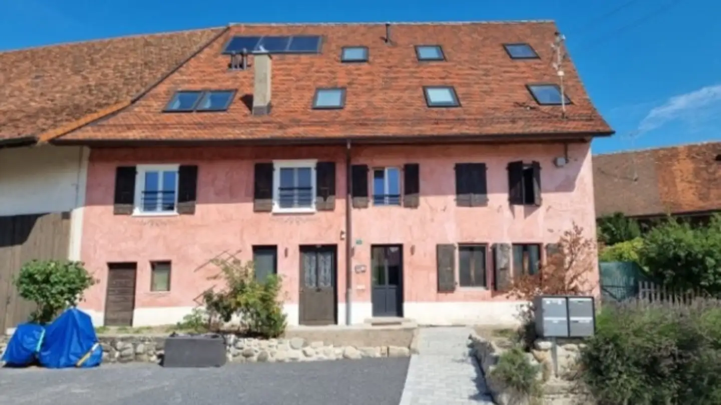 Place de parking extérieure à louer - Rue Du Closalet 15, 1535 Combremont-le-Grand