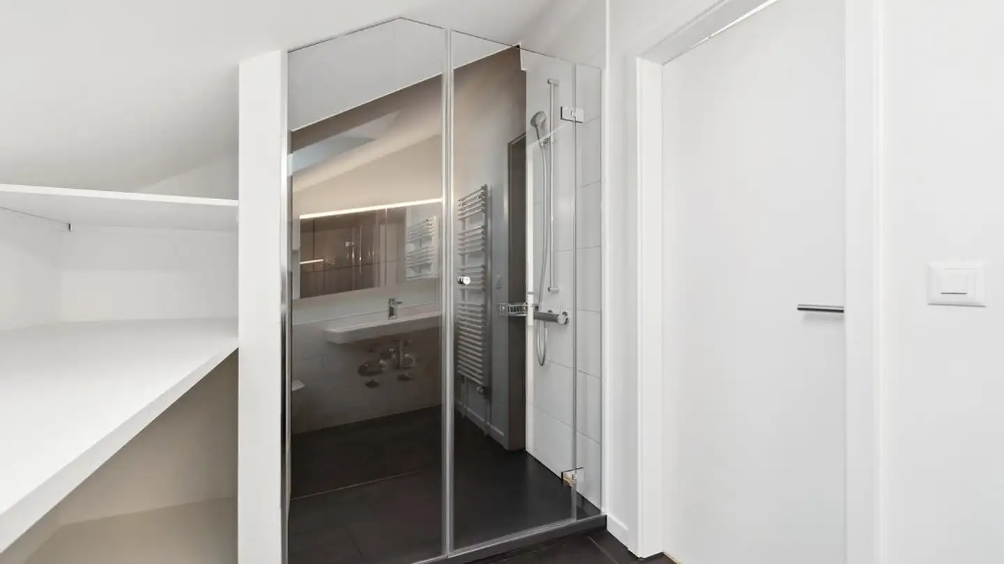 Attic flat for rent - Muttenzerstrasse 27, 4133 Pratteln - Photo 4