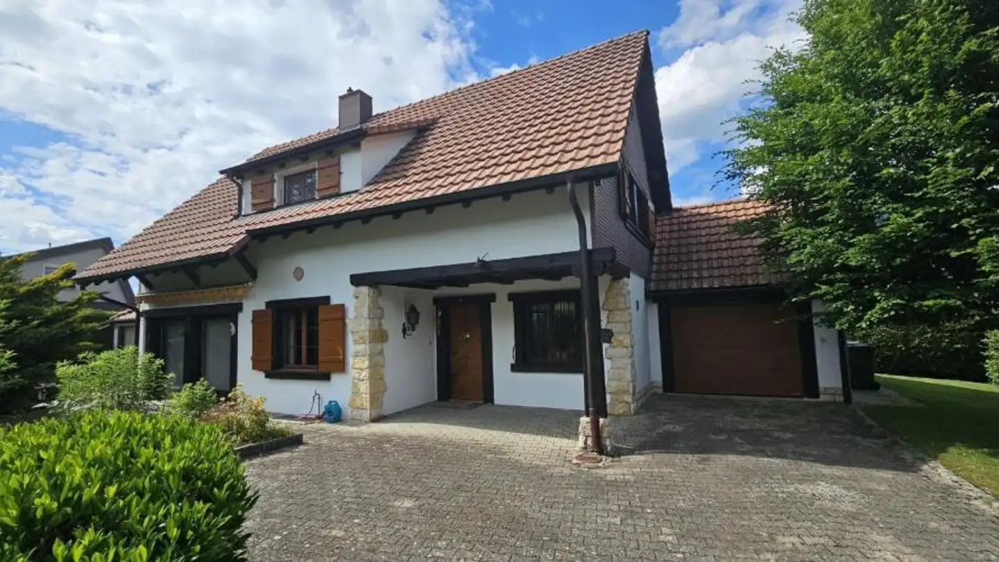 Single house for sale - 2735 Malleray