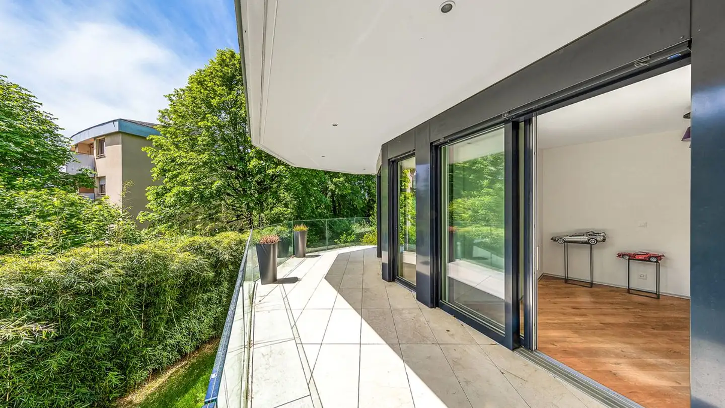 Duplex for sale - 1009 Pully