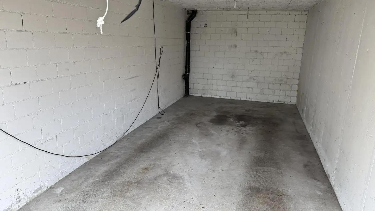 Garage individuel à louer - Aubrigstrasse 21a, 8800 Thalwil