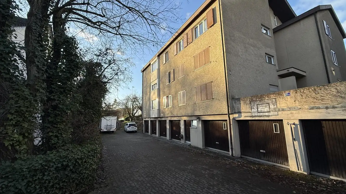 Garage individuel à louer - Aubrigstrasse 21a, 8800 Thalwil - Photo 2