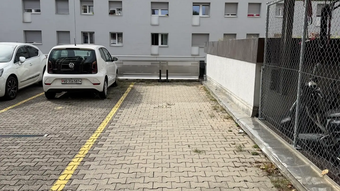 Parcheggio esterno in affitto - Chemin Renou, 1005 Lausanne