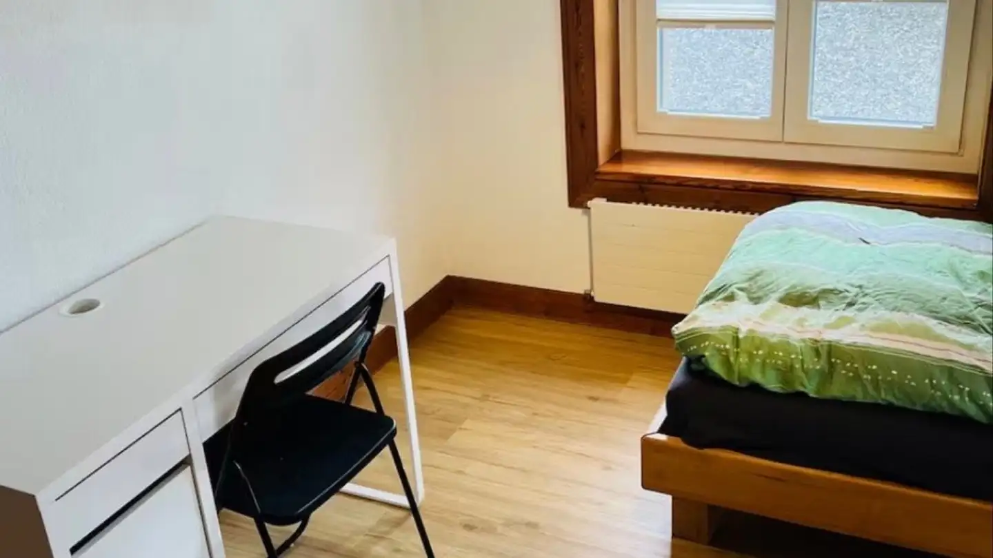 Single room for rent - 4805 Brittnau