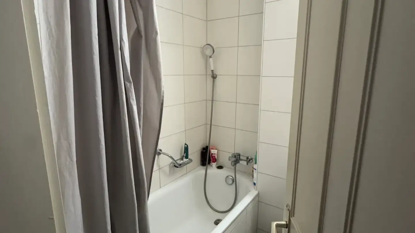 Single room for rent - Route De Villars 11, 1700 Fribourg - Photo 3