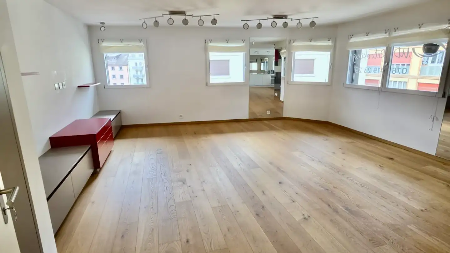 Apartment for rent - Rue Du Commerce 3, 1870 Monthey - Photo 3