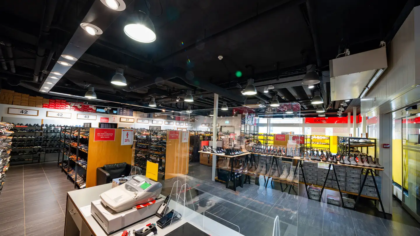 Magasin à louer - Ergolzstrasse, 4414 Füllinsdorf - Photo 4