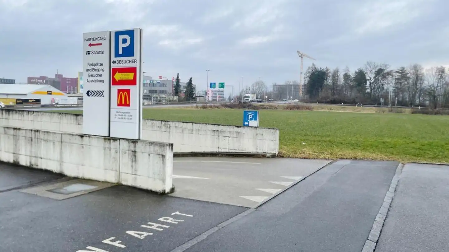 Underground parking space for rent - Surentalstrasse 10, 6210 Sursee - Photo 2