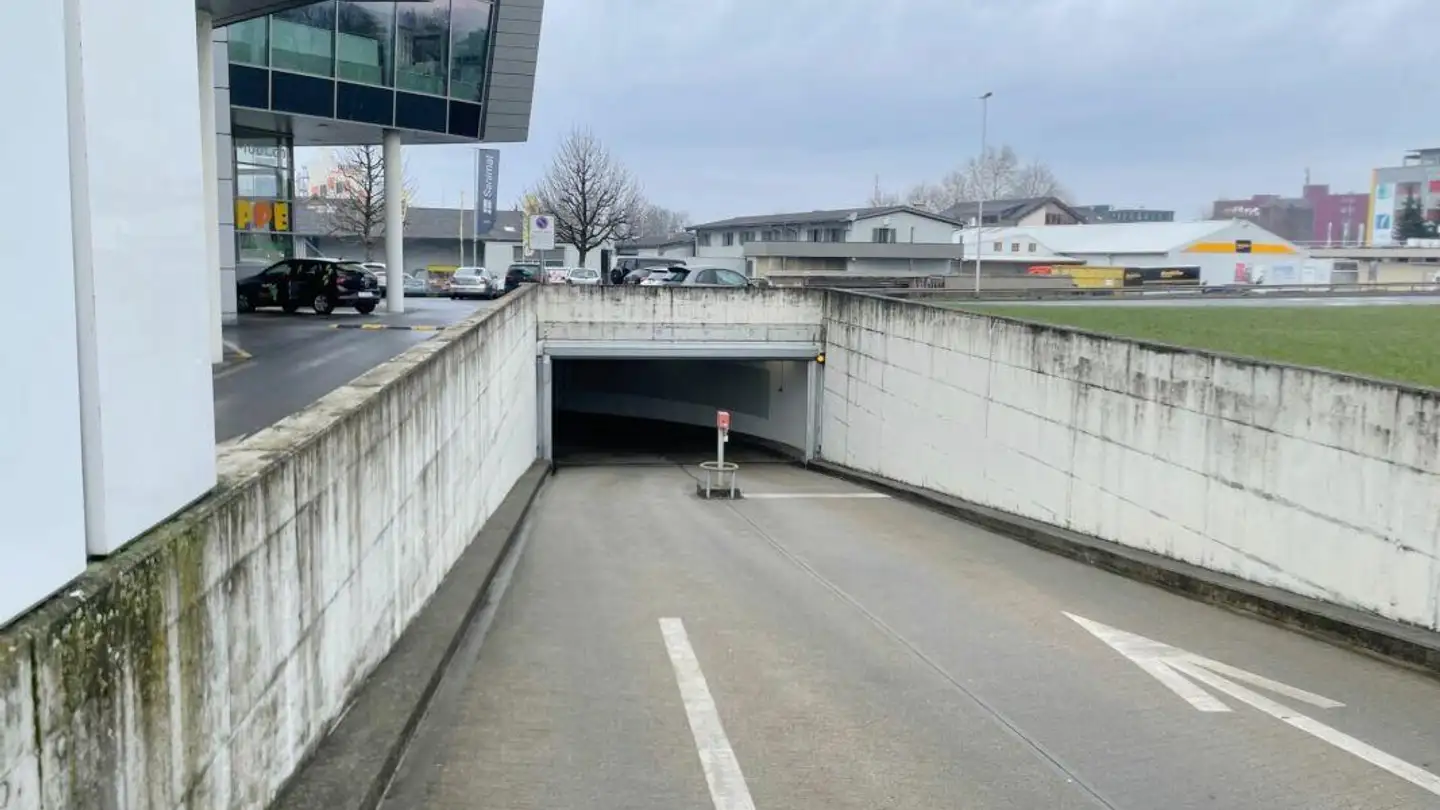 Underground parking space for rent - Surentalstrasse 10, 6210 Sursee - Photo 3