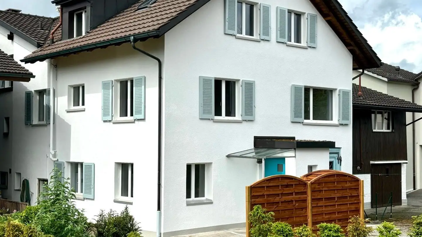 Doppelhaushälfte mieten - Stationsstrasse 12, 8606 Nänikon
