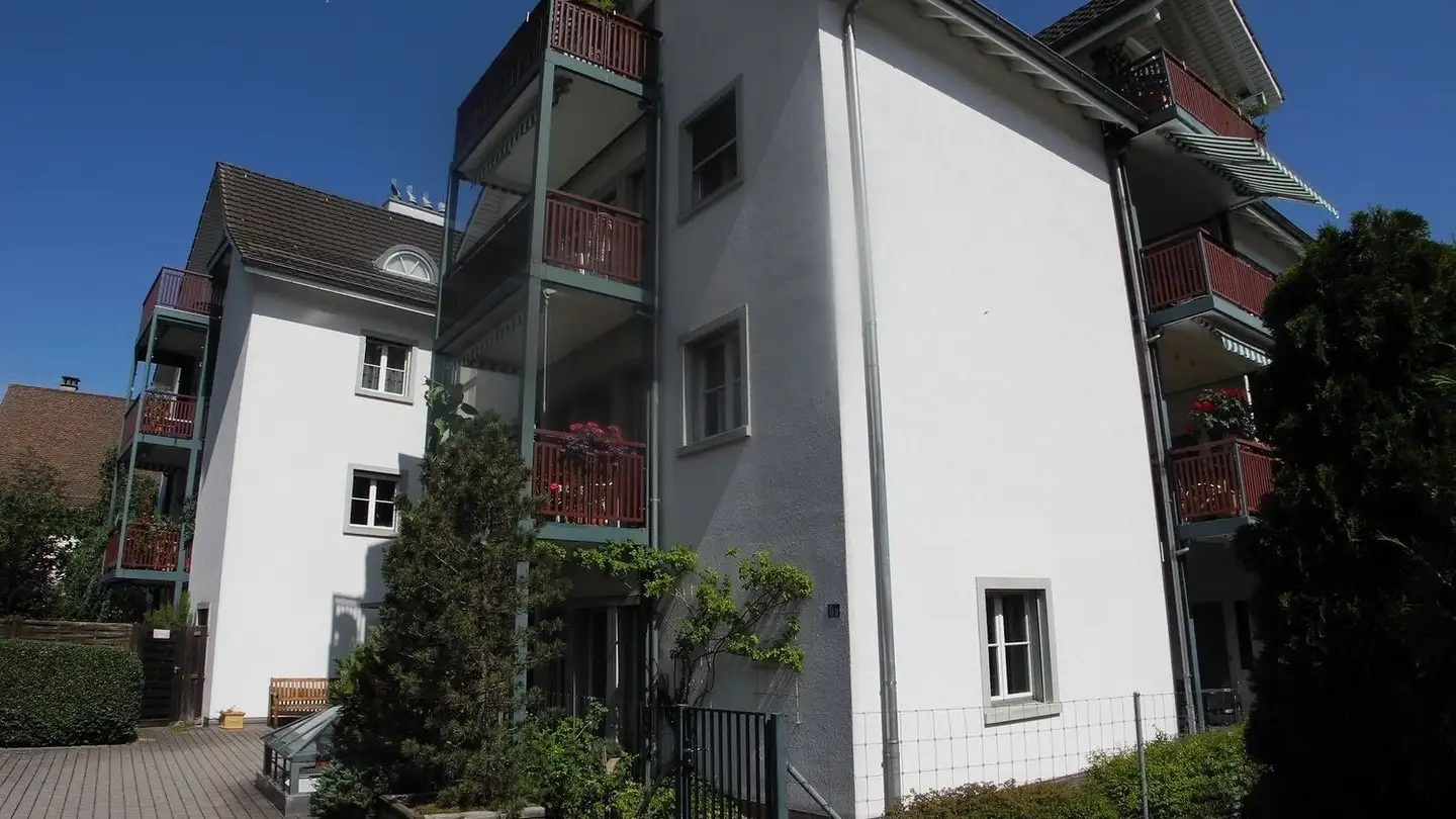 Underground parking space for rent - Schlossbergstrasse 8a, 8820 Wädenswil