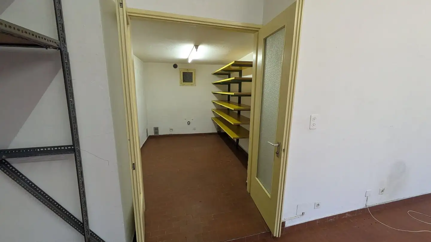 Commercial for rent - Lungo Tresa 30, 6988 Ponte Tresa - Photo 3