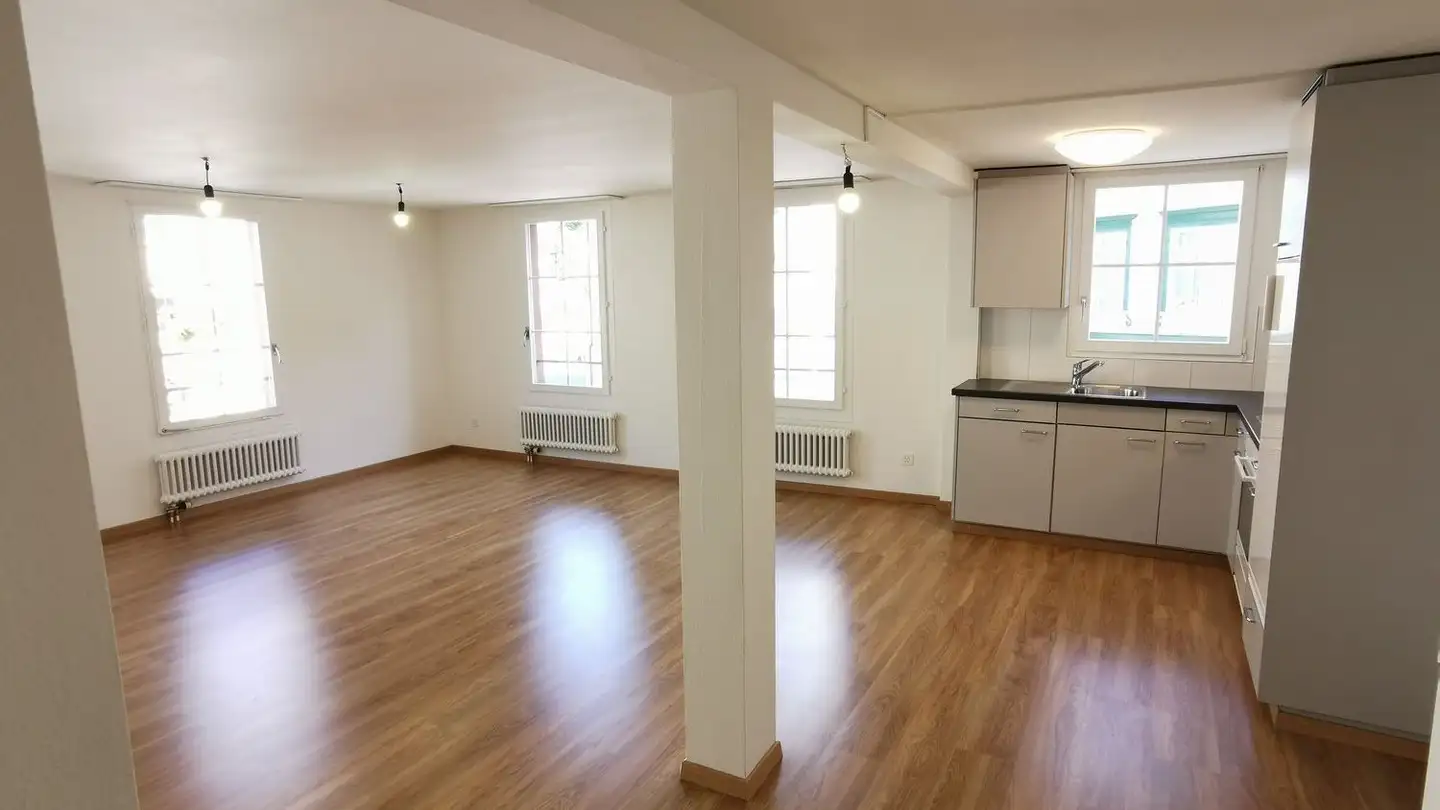 Apartment for rent - Erlenbachstrasse 4, 8840 Einsiedeln - Photo 2