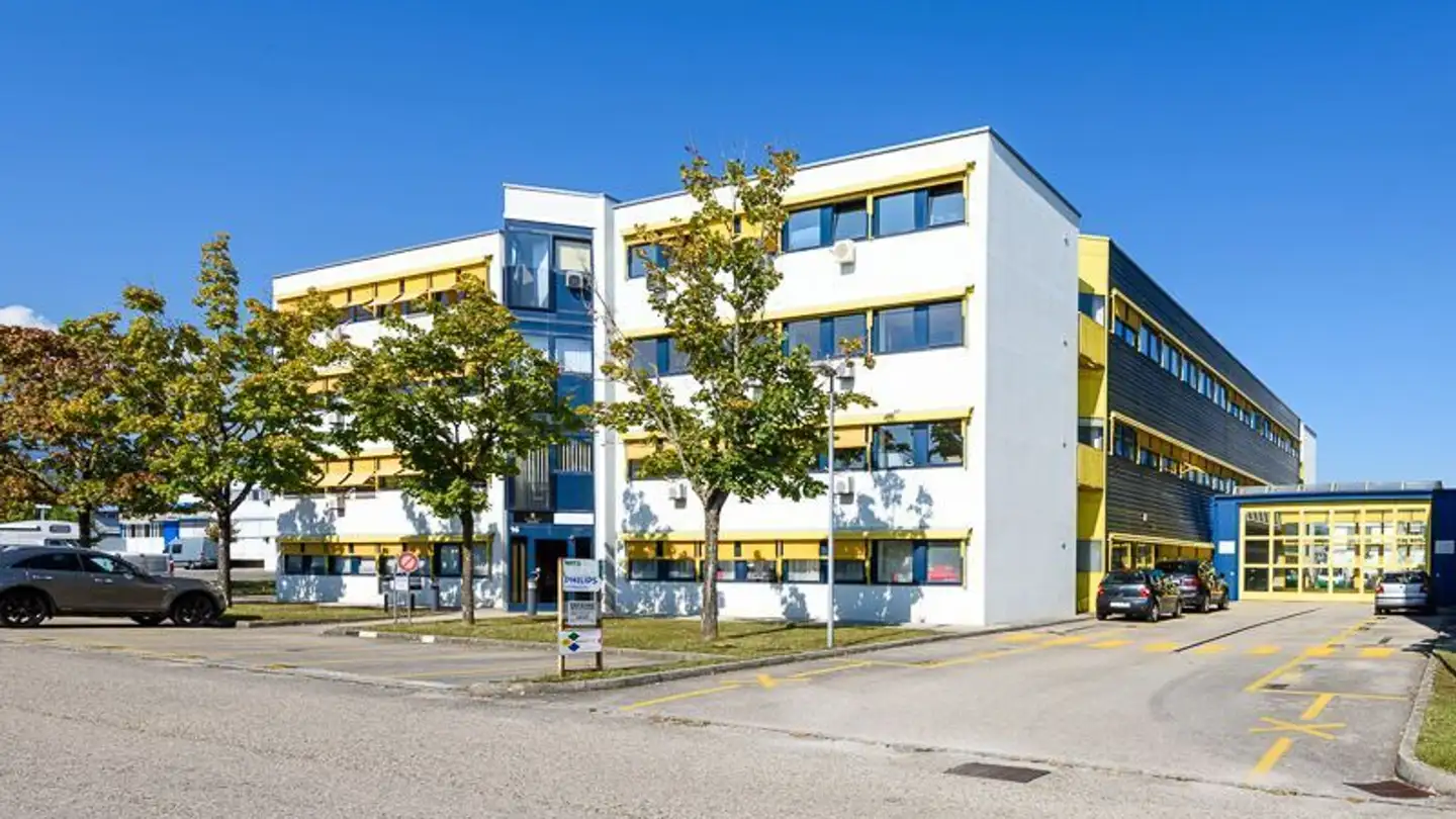 Commercial for rent - Route Des Avouillons 14, 1196 Gland