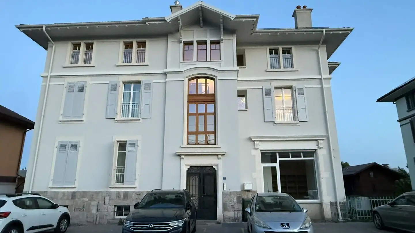 Commercial à louer - Avenue De La Gare 22, 1180 Rolle