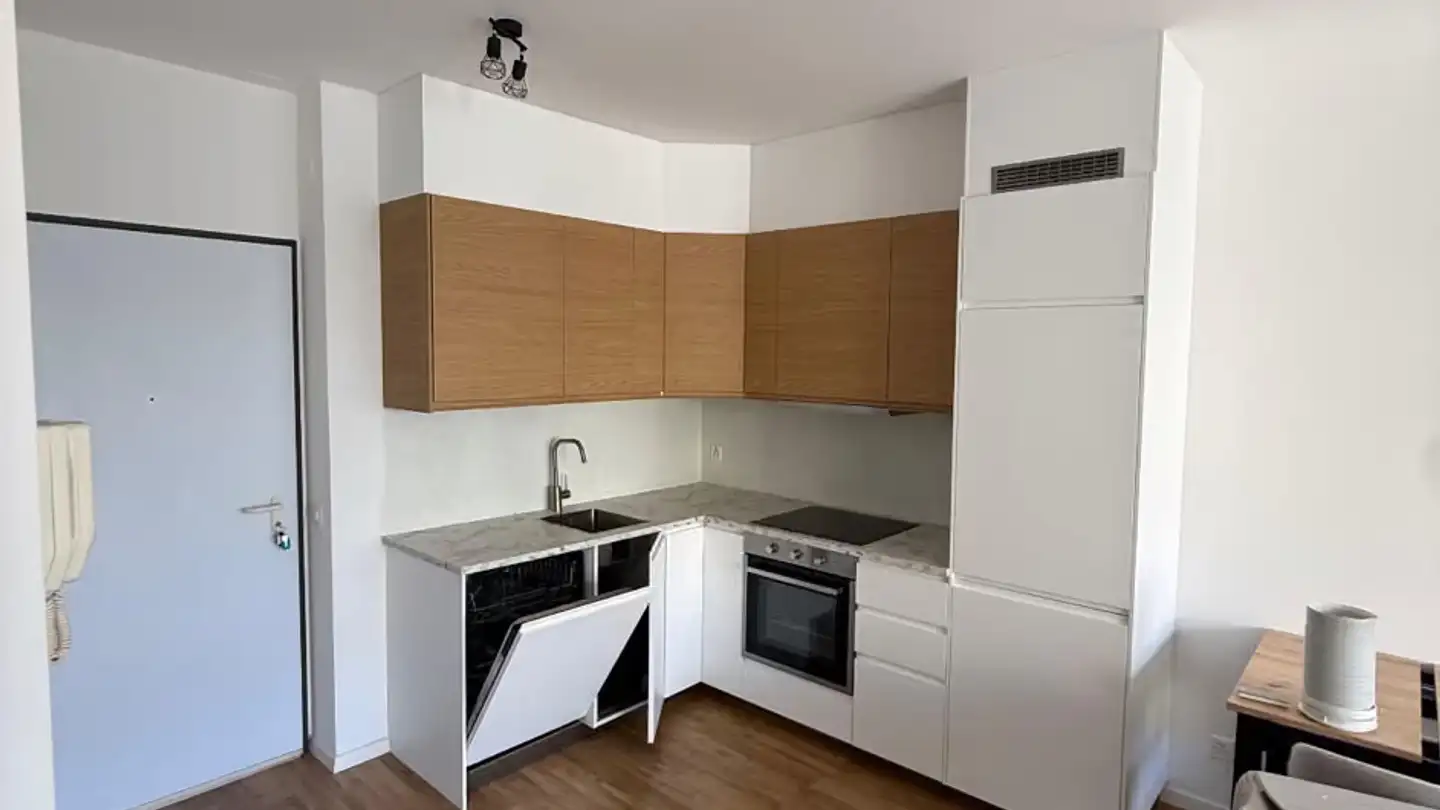 Single room for rent - Via Francesco Borromini 7a, 6900 Lugano