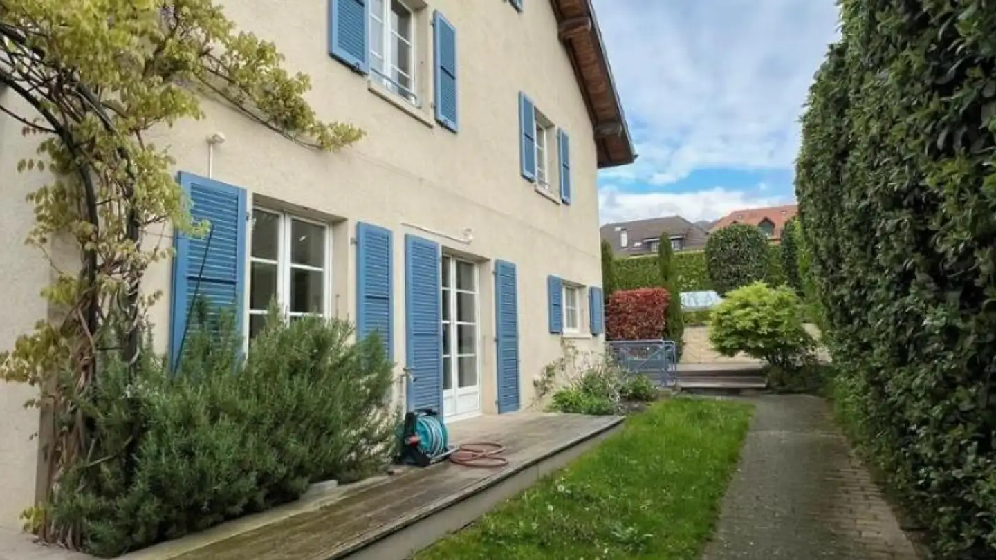 Semi-detached house for rent - Chemin des Uttins 2A, 1185 Mont-sur-Rolle