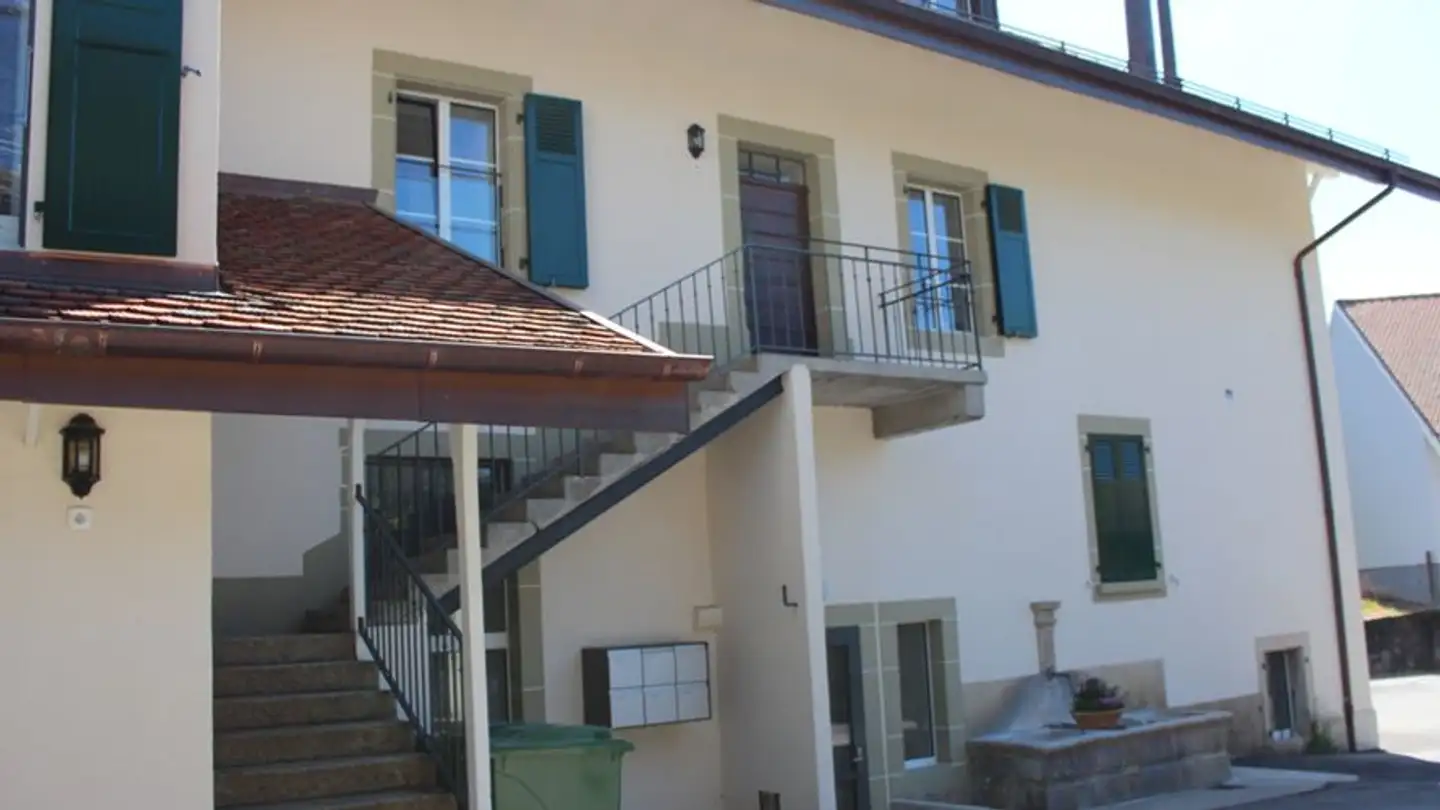 Immeuble mixte à louer - 1166 Perroy