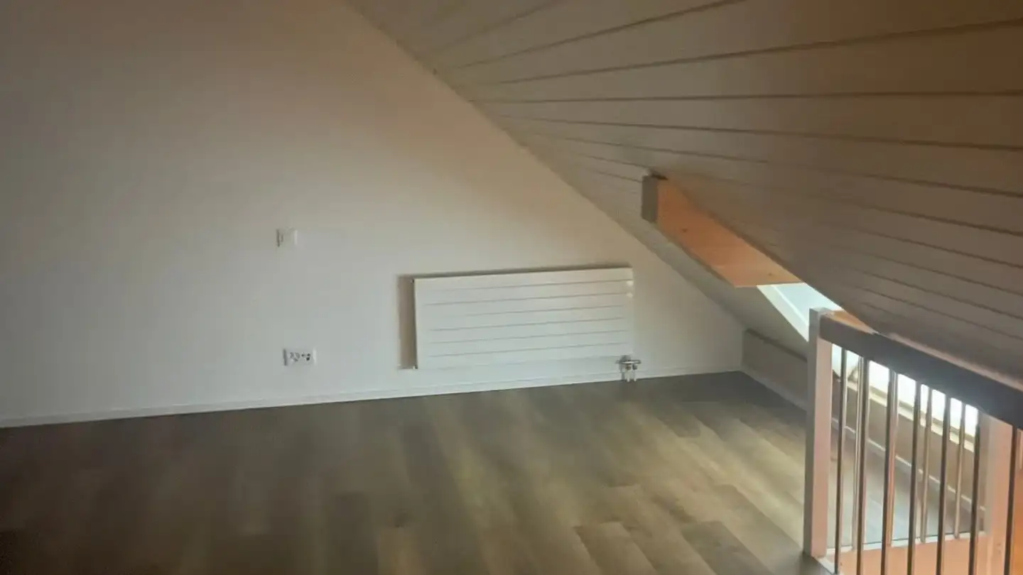 Attic flat for rent - Hauptstrasse 47, 5312 Döttingen - Photo 2