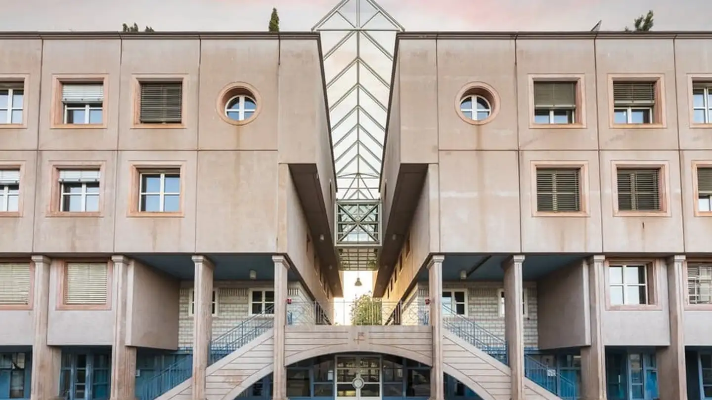 Commercial à louer - Avenue Reverdil 4, 1260 Nyon