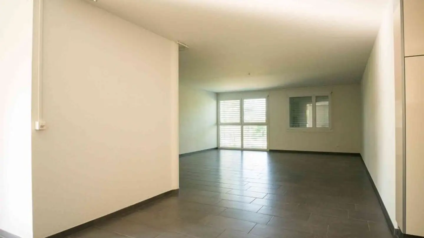 Gewerbe mieten - Spitzengeerstrasse 1, 8606 Nänikon - Foto 4