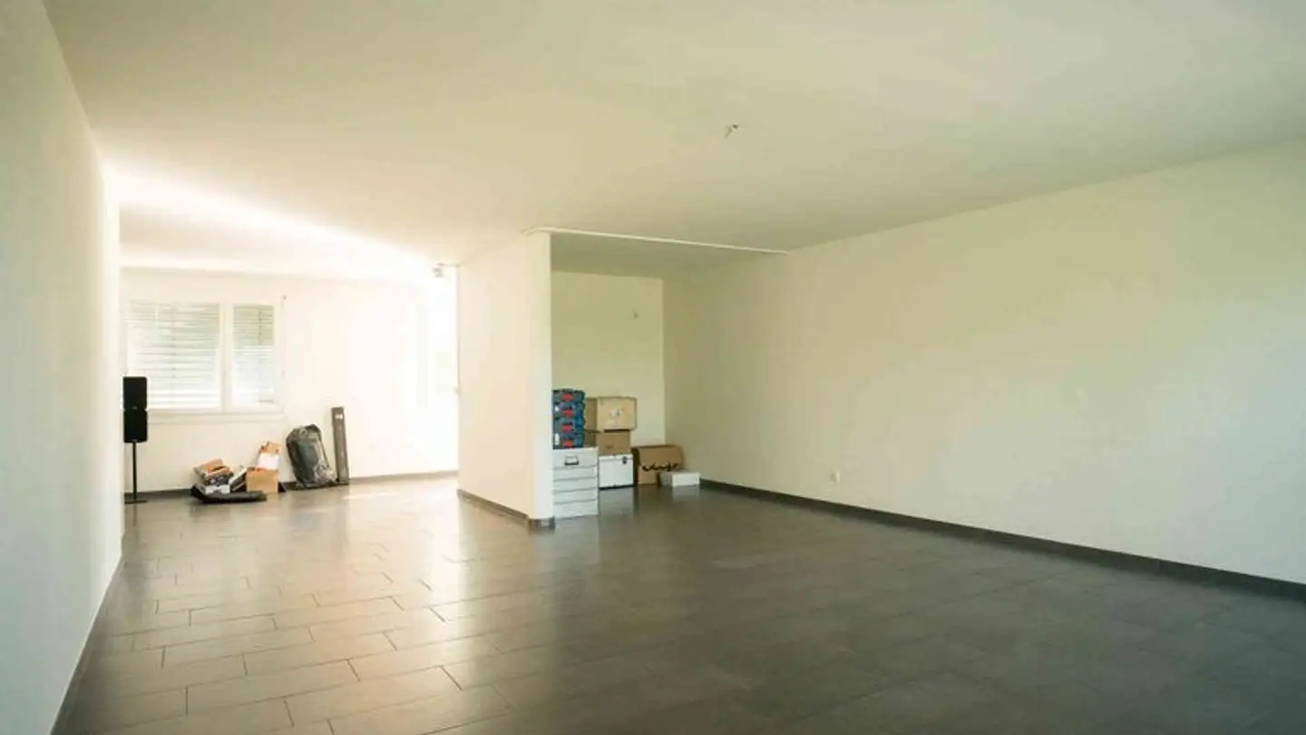 Gewerbe mieten - Spitzengeerstrasse 1, 8606 Nänikon - Foto 3