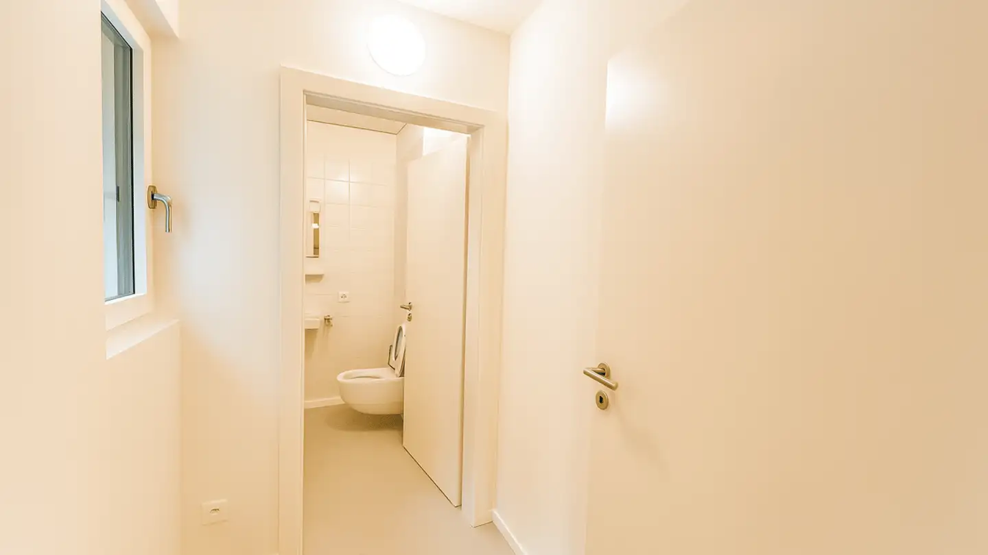 Spazio ufficio in affitto - Via Bellinzona 5, 6710 Biasca - Photo 4