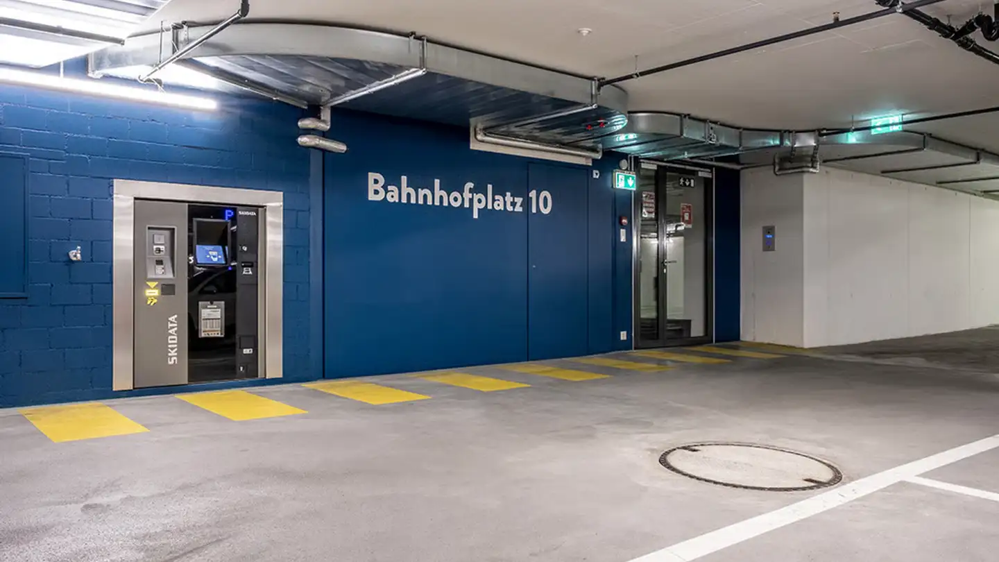 Place de parking souterraine à louer - Bahnhofplatz, 7000 Chur - Photo 2