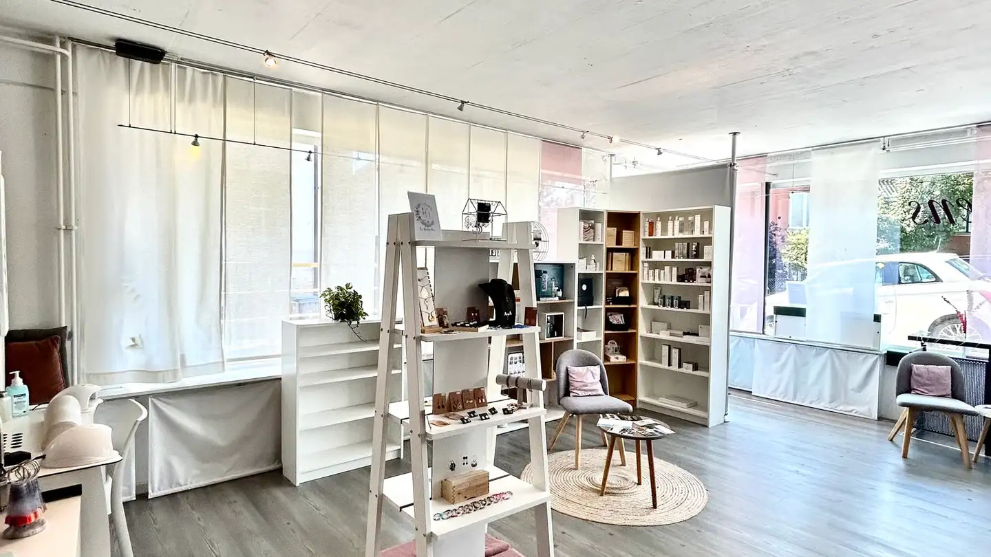 Shop for rent - Chemin Du Devin 8a, 1012 Lausanne - Photo 4