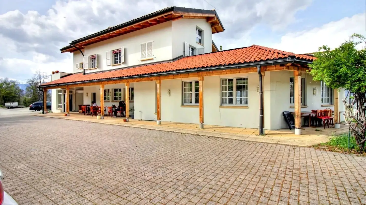 Single house for sale - 1981 Vex
