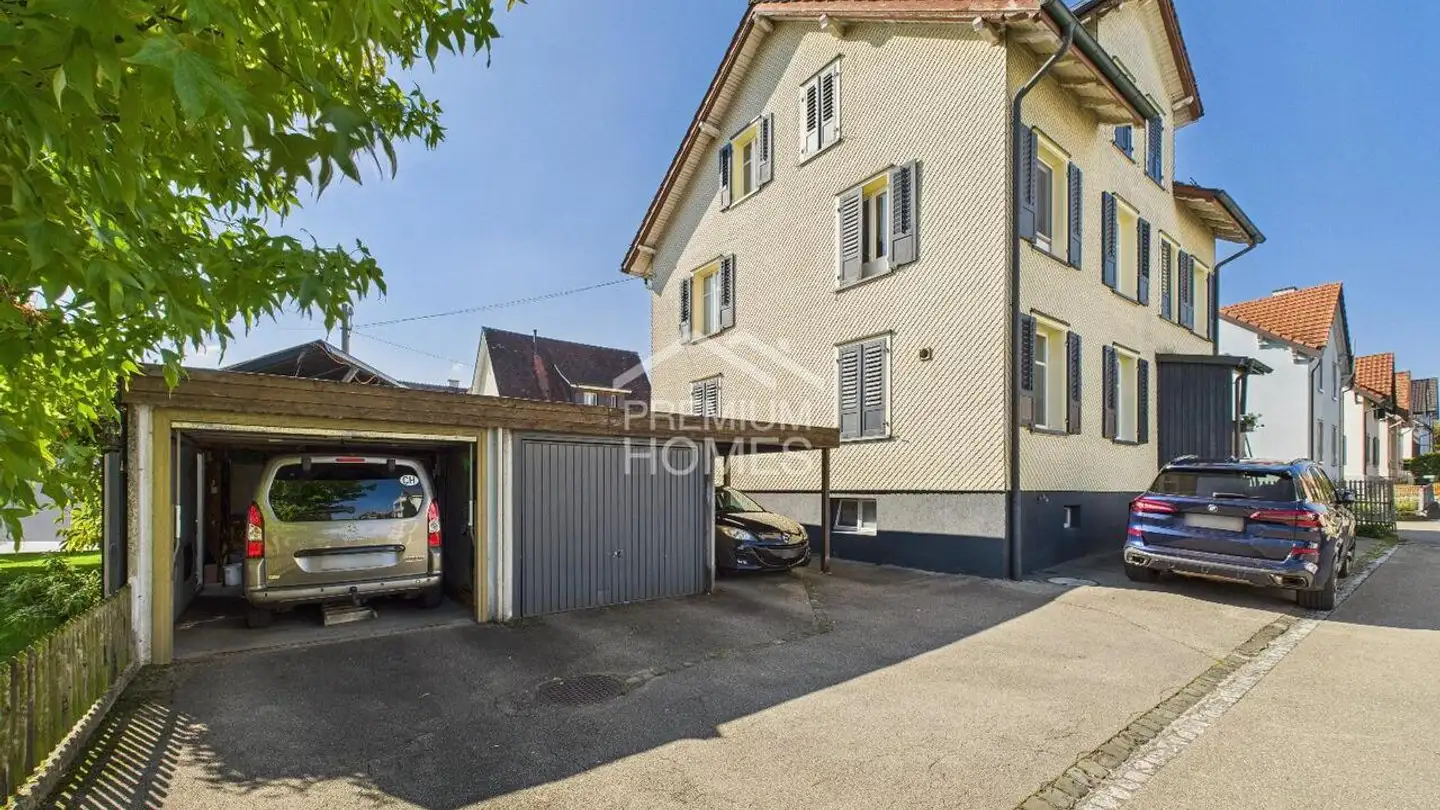 Residential building for sale - 8590 Romanshorn