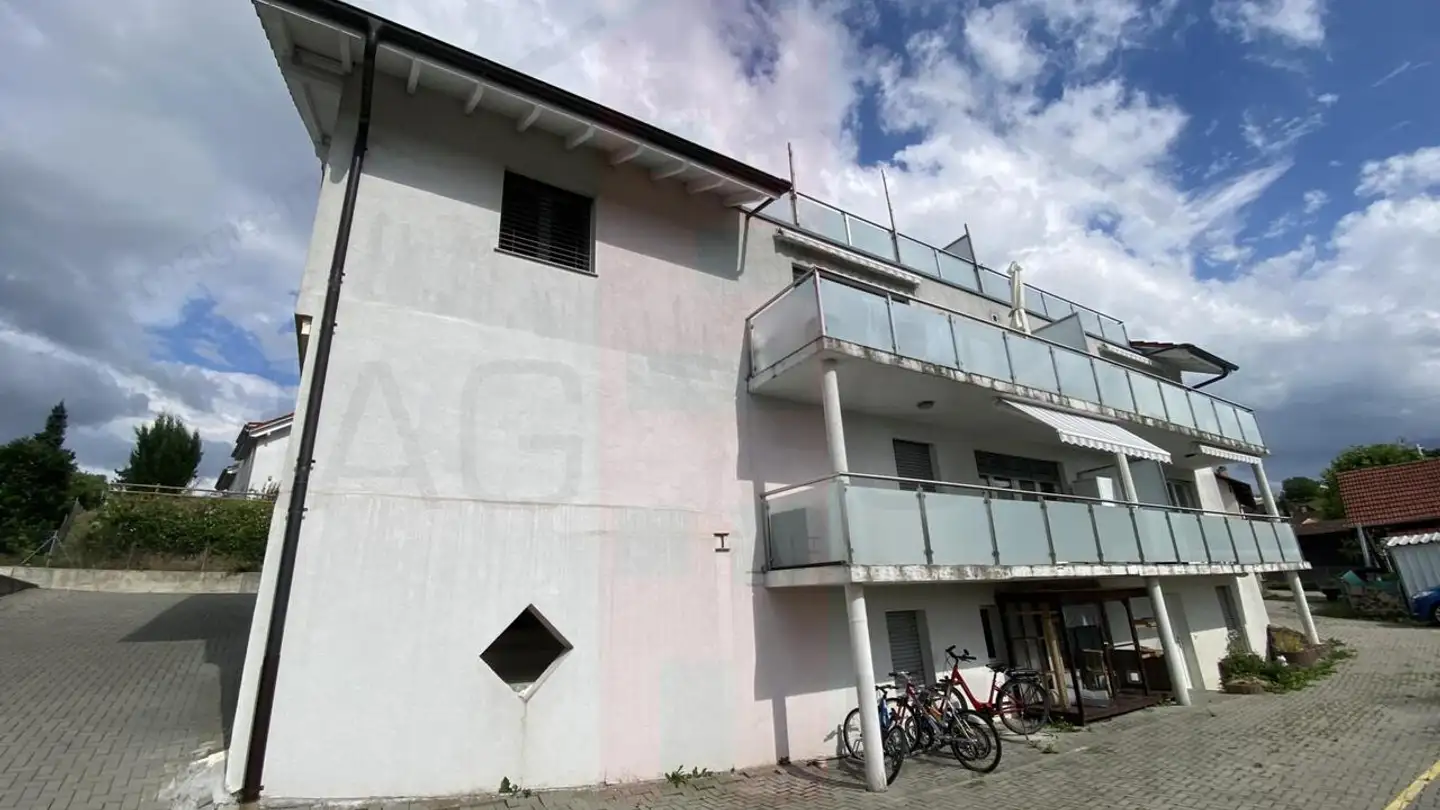 Mixed-use building for sale - 1580 Oleyres - Photo 3