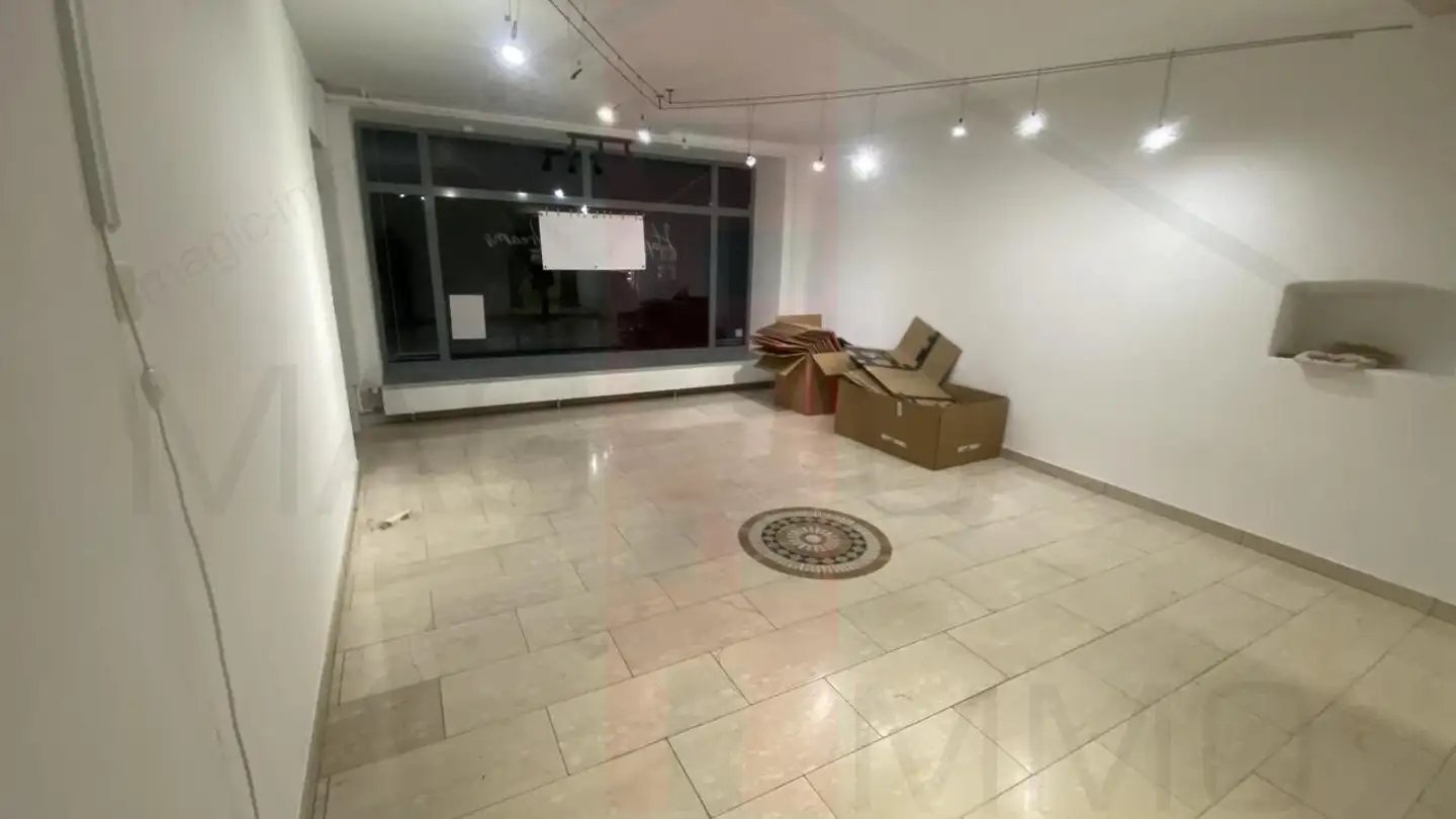 Commercial for rent - Rue De Fer, 2800 Delémont - Photo 4