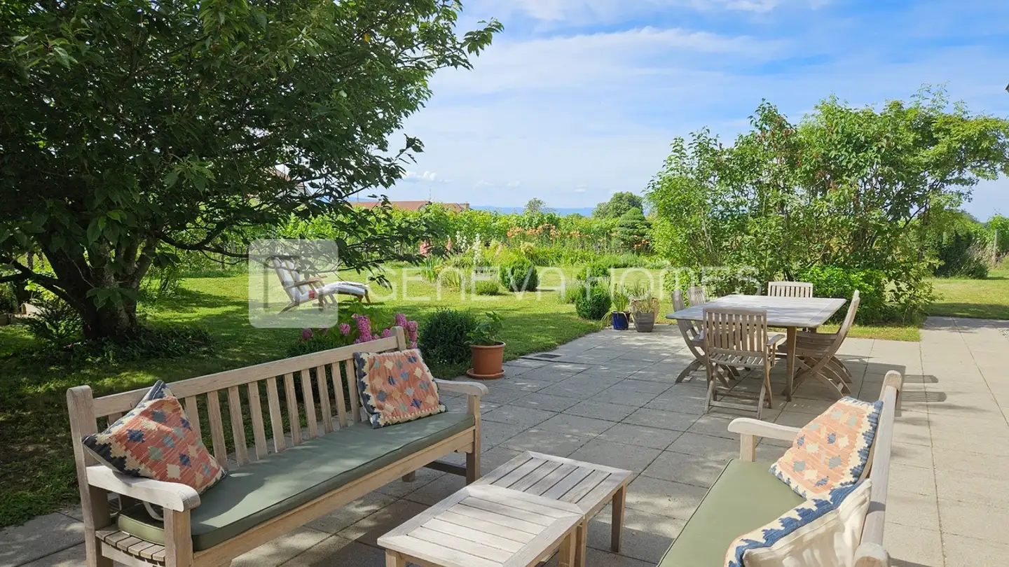 Single house for sale - 1254 Jussy