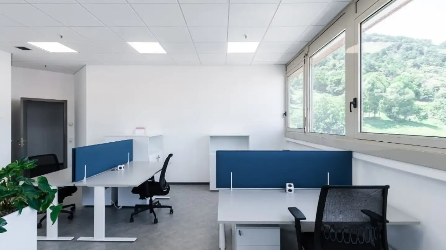Spazio ufficio in affitto - Via Cantonale 6, 6928 Manno