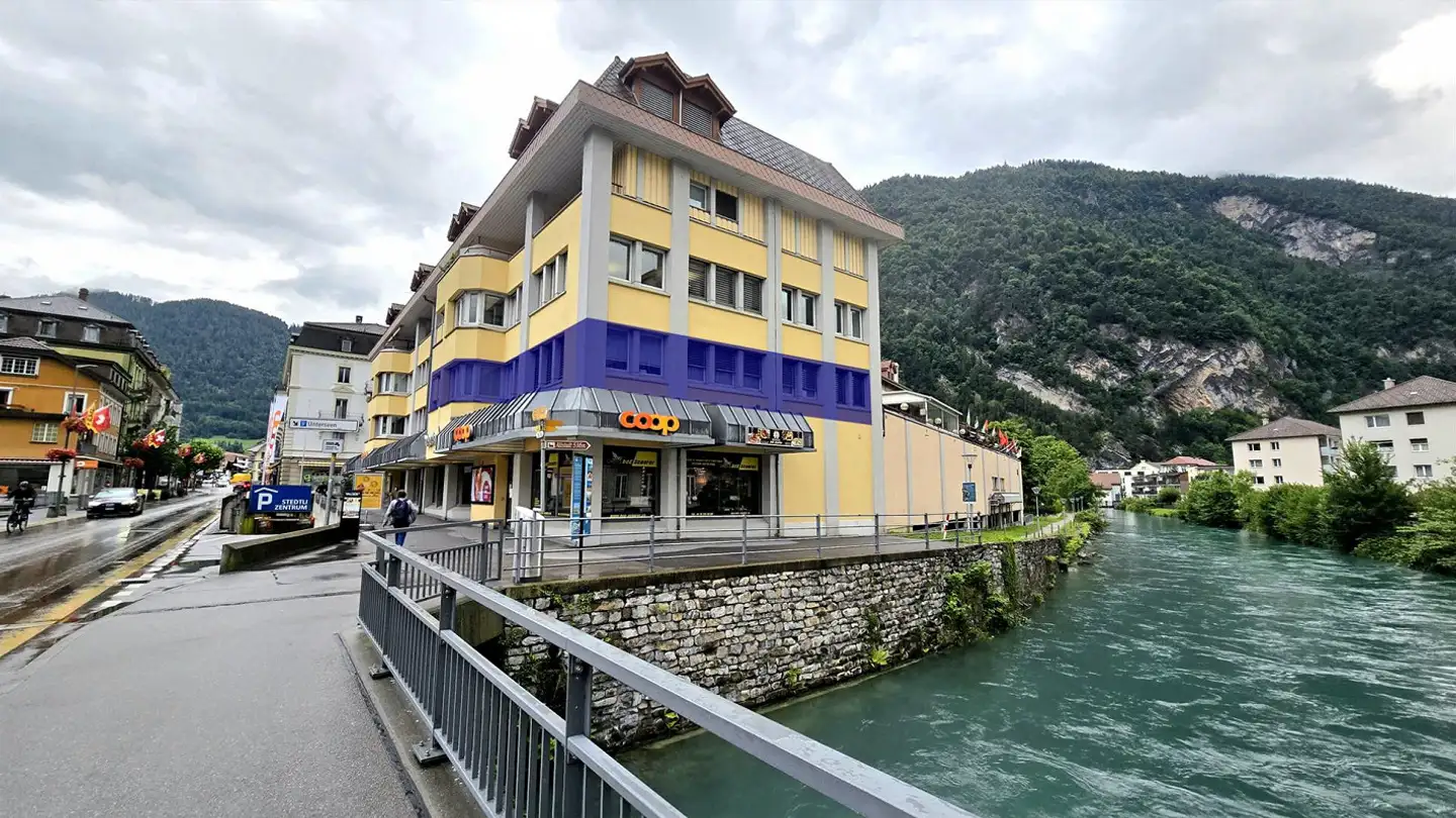 Commercial for sale - Bahnhofstrasse 39, 3800 Unterseen