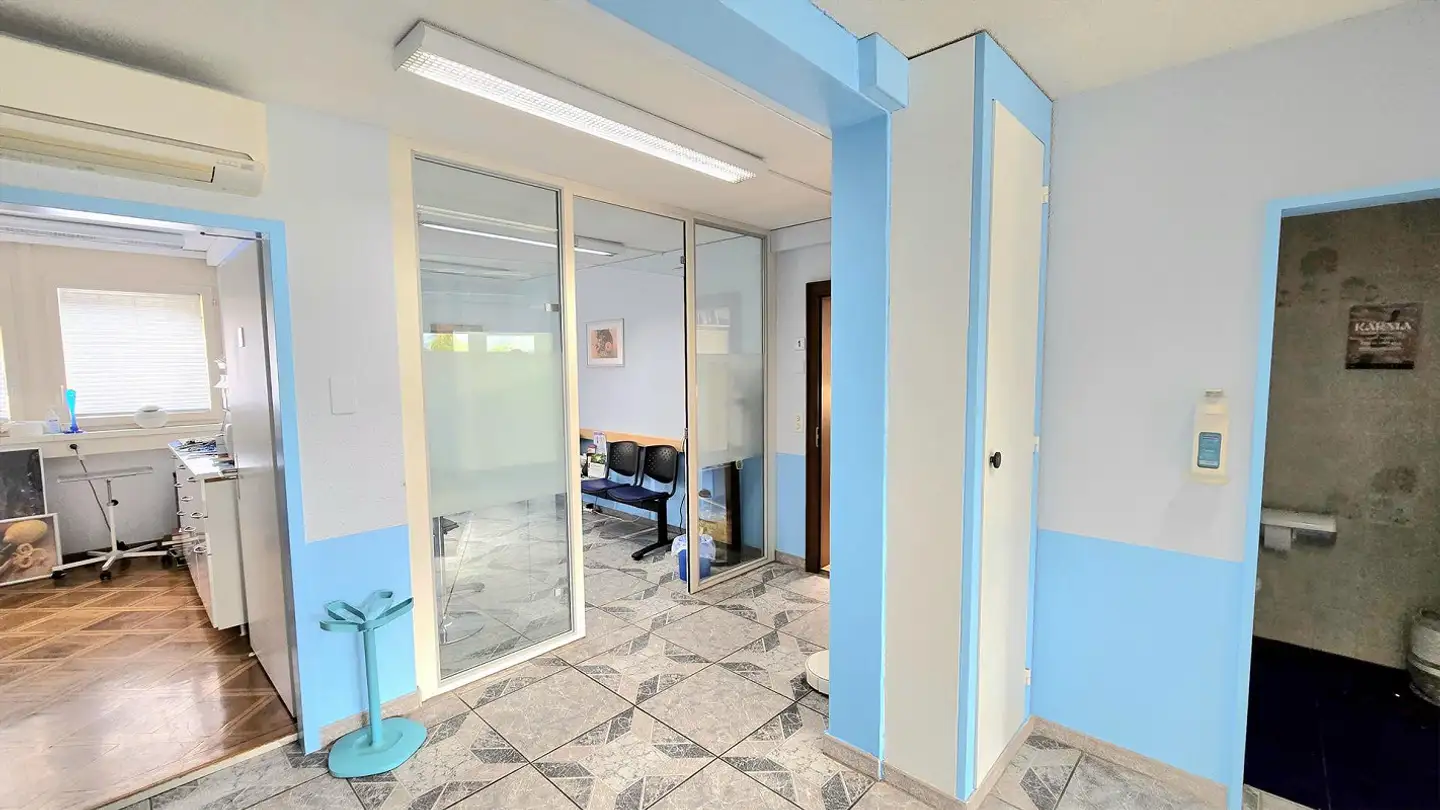 Commercial for sale - Bahnhofstrasse 39, 3800 Unterseen - Photo 3