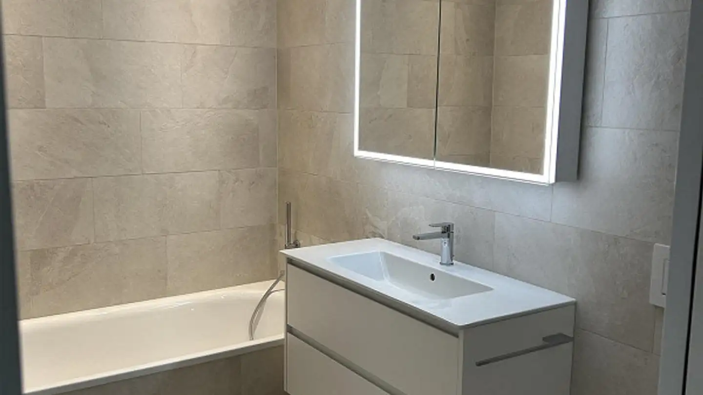 Apartment for rent - Dorfstrasse 24, 7402 Bonaduz - Photo 3