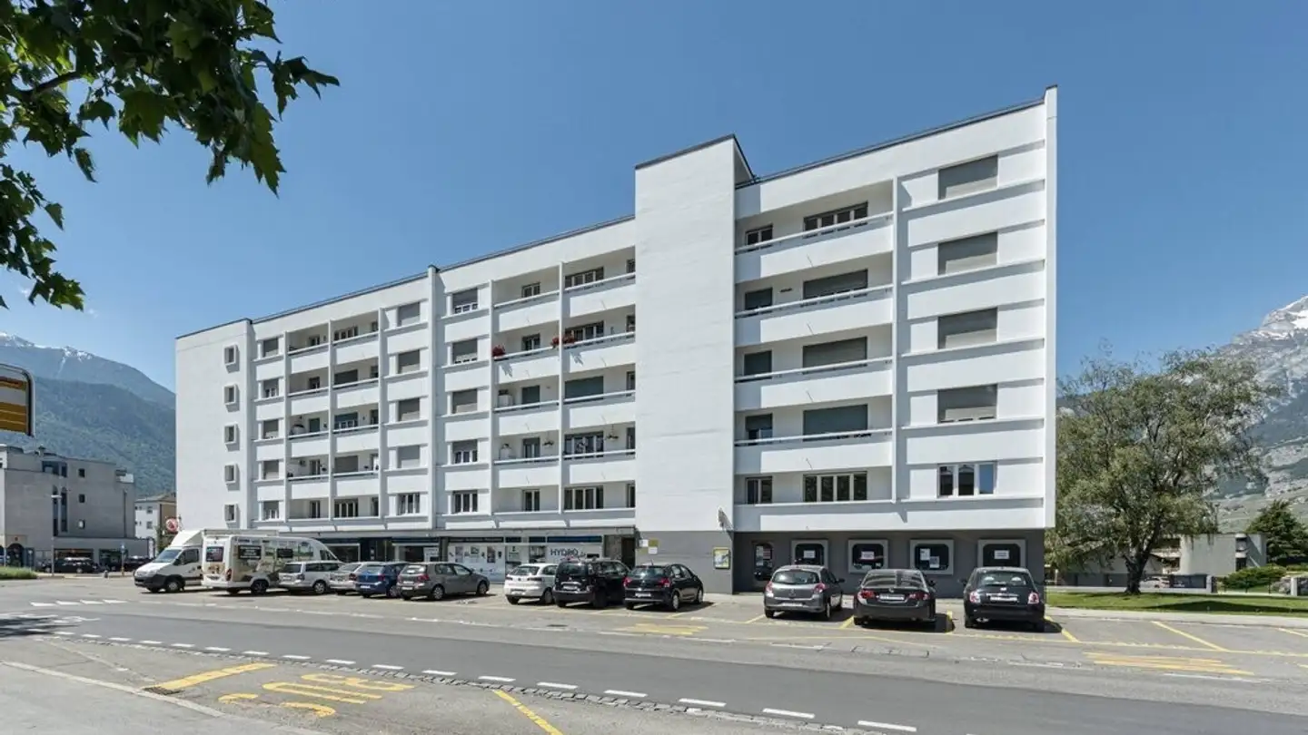 Appartement à louer - Avenue De La Gare, 1964 Conthey