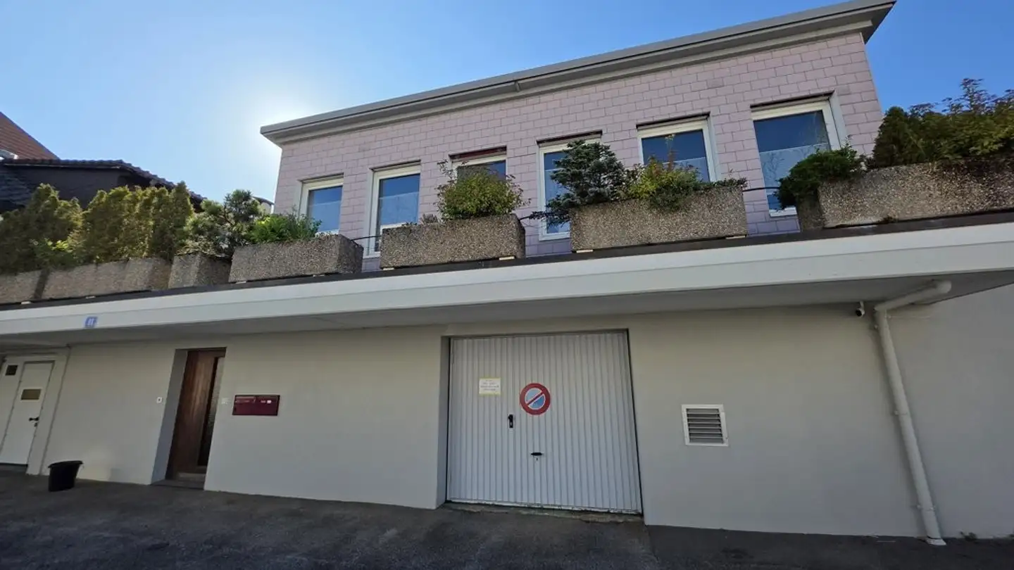 Single garage for rent - Rue De La Fiaz 11, 2300 La Chaux-de-Fonds