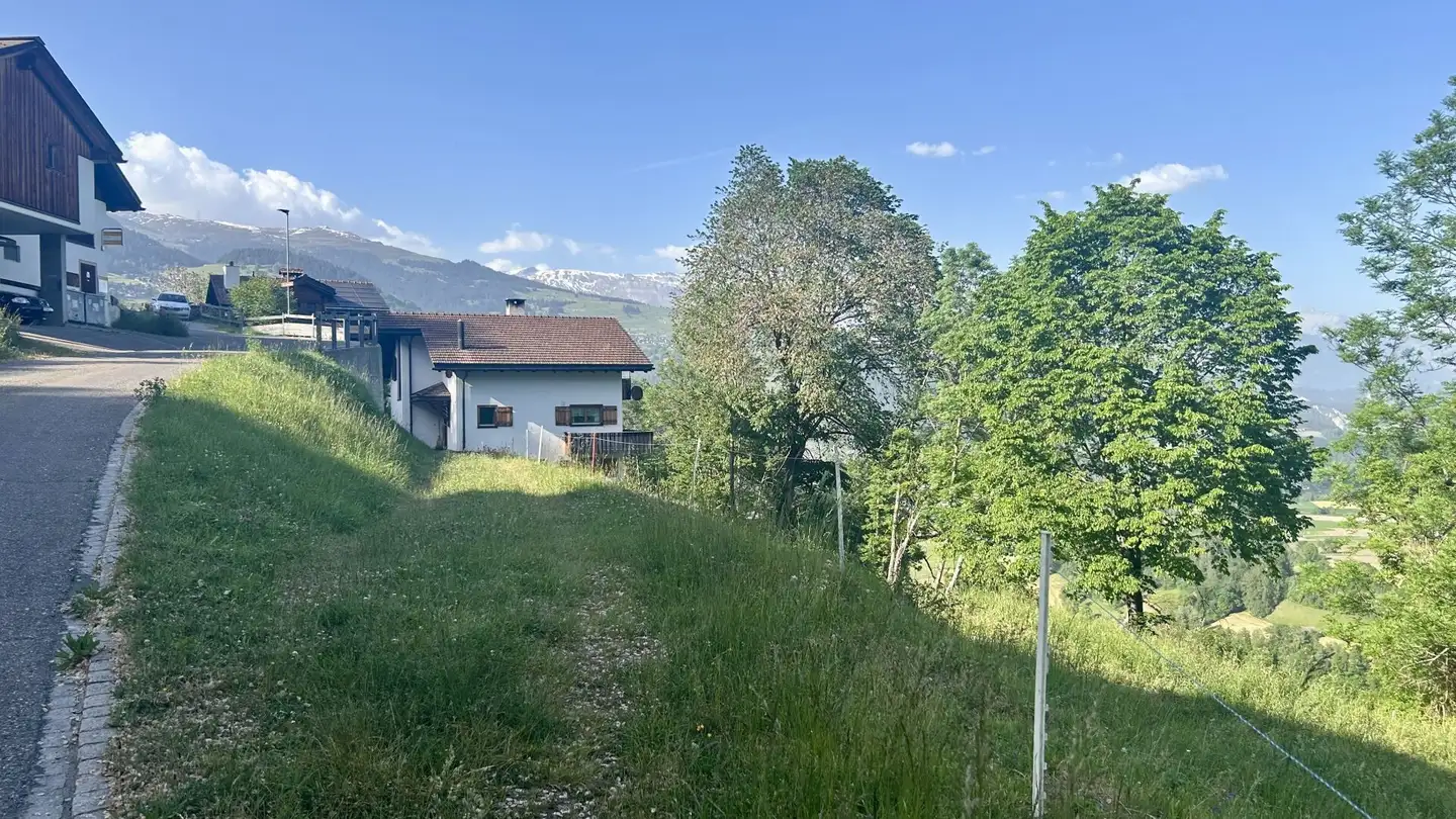 Constructible plot for sale - Via Sutcurtgins, 7141 Luven - Photo 2