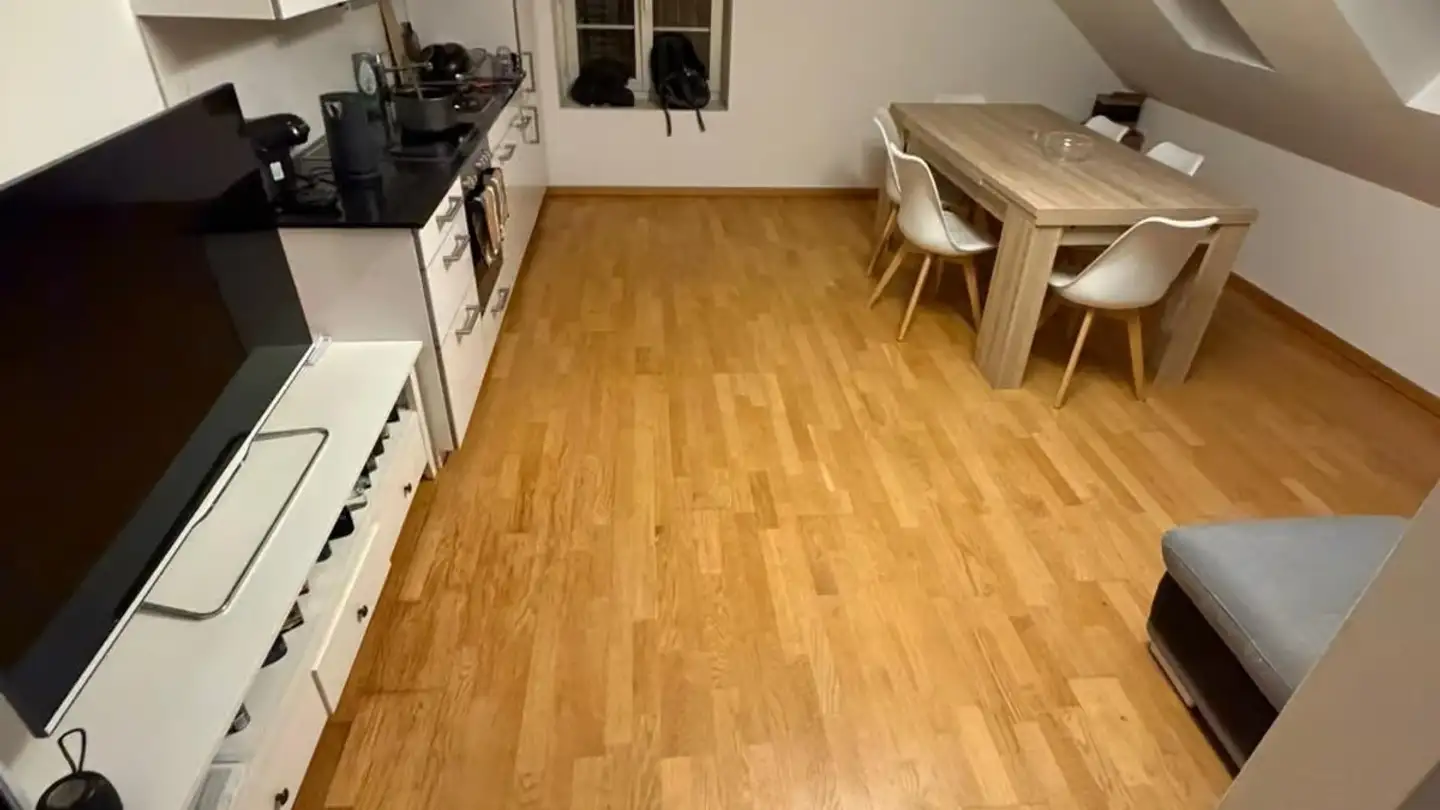 Attic flat for rent - Bahnhofstrasse 68, 8360 Eschlikon TG - Photo 2