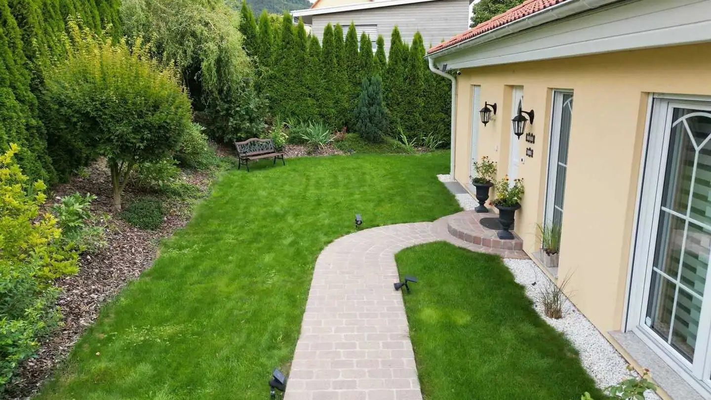 Cave house for sale - Erlinsbacherstrasse, 4655 Stüsslingen