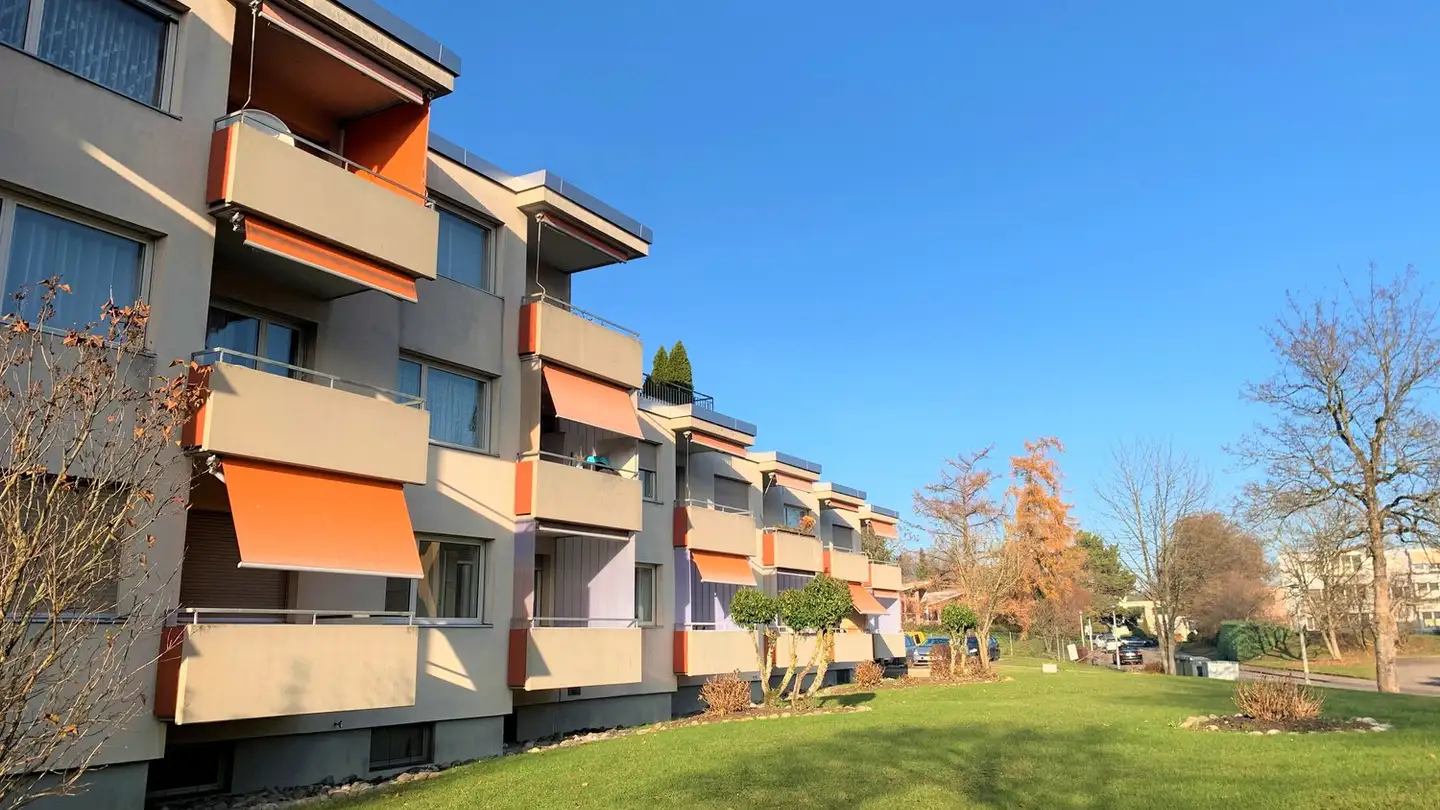 Parcheggio esterno in affitto - Auwiesenstrasse 18, 8050 Zürich